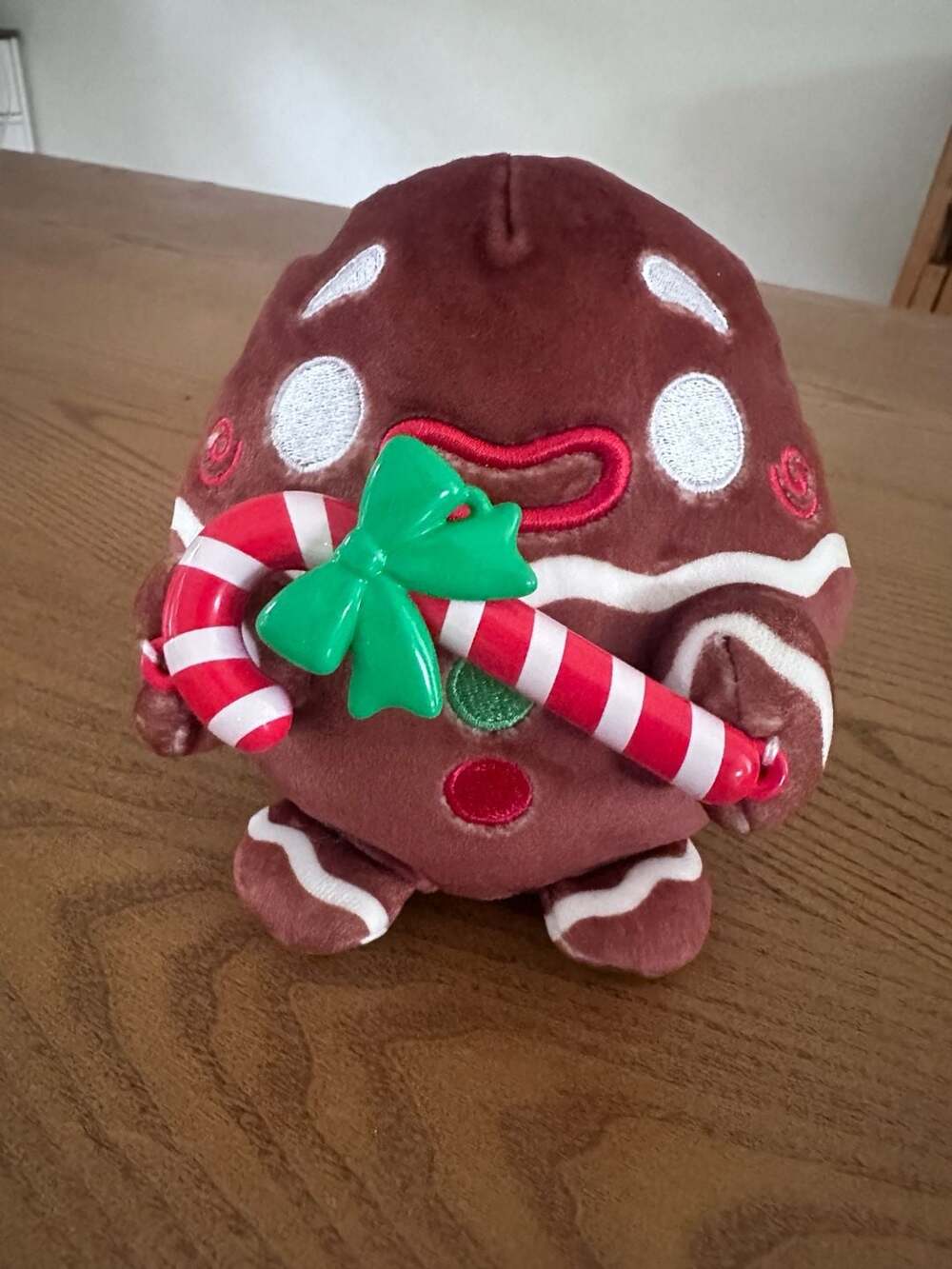 Zuru Snackles Gingerbread Man Plush